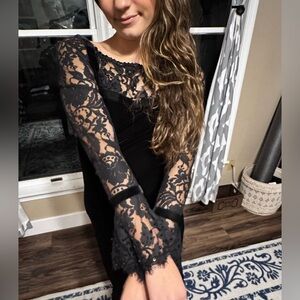 Tadashi Shoji Black Dress Size 2 Beading Velvet Trim 90s Lace Beading Embroidery